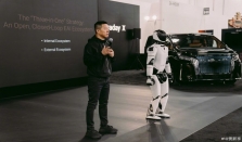 贾跃亭宣布本周交付4台FF EAI机器人 首月交付近20台