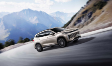 春节座驾“全能卷王”，凌云超越版如何装下一家人的舒适？