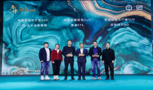 从“世界十佳”到“年度大奖”，星途ET5的类人智能征服权威评委