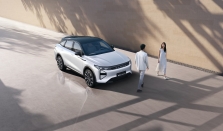 从航母电磁弹到混动全能王！瑶光C-DM寰球版全维优势破解新能源焦虑