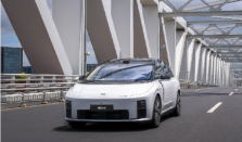 理想内部承认低估小米！将全面转向“极致单品”逻辑