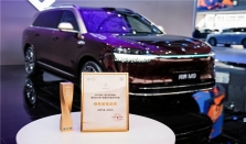 从技术到体验：问界M9摘得“商务座智选车”奖项，重塑高端出行价值