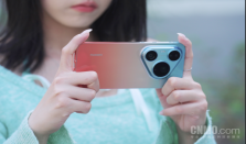 消息称华为Pura系列手机不涨价 iPhone涨价将提升出货信心