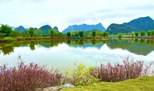 影像中国大美乡村摄影家公益慰问阳朔矮山村燕村。