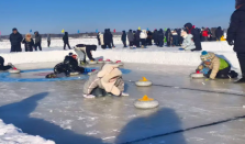 嘉荫冰雪欢乐季暨界江冰钓休闲大赛启幕 嘉荫冰雪欢乐季有哪些好玩的地方