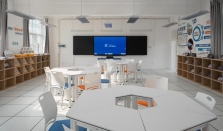 俞浩未来基金会“未来教室”成都落地，青白江区清泉学校学子迎来科技新课堂