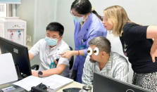 中国医疗凭实力“圈粉” 越来越多的外国人来华就医